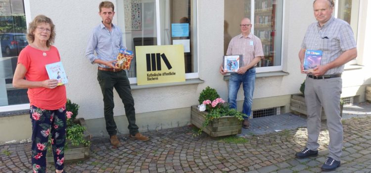 Windkraftbetreiber unterstützen die Bücherei in Rüthen Windkraftbetreiber unterstützen die Bücherei in Rüthen